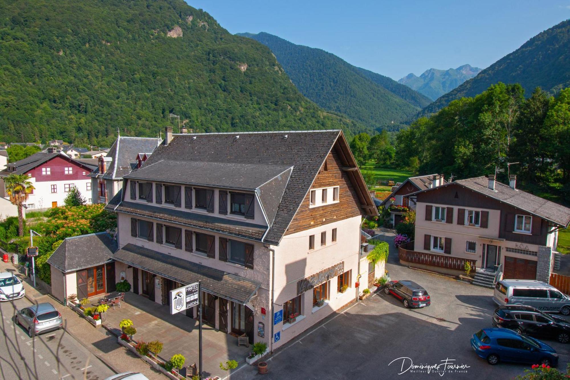 Hotel La Rencluse Saint-Mamet Exterior photo