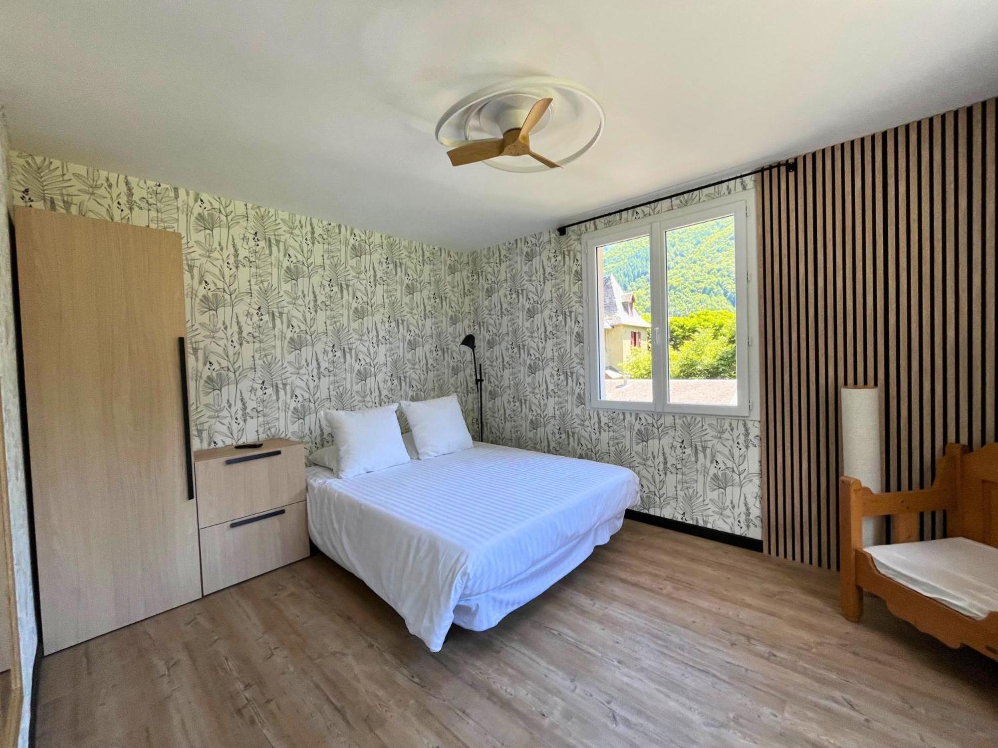 Hotel La Rencluse Saint-Mamet Exterior photo